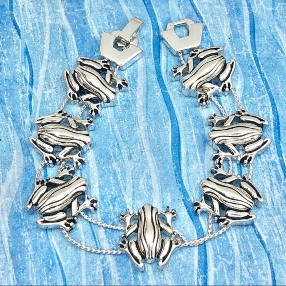 🌼 Frog Double Row Slide Charm Silver Clasp Bracelet